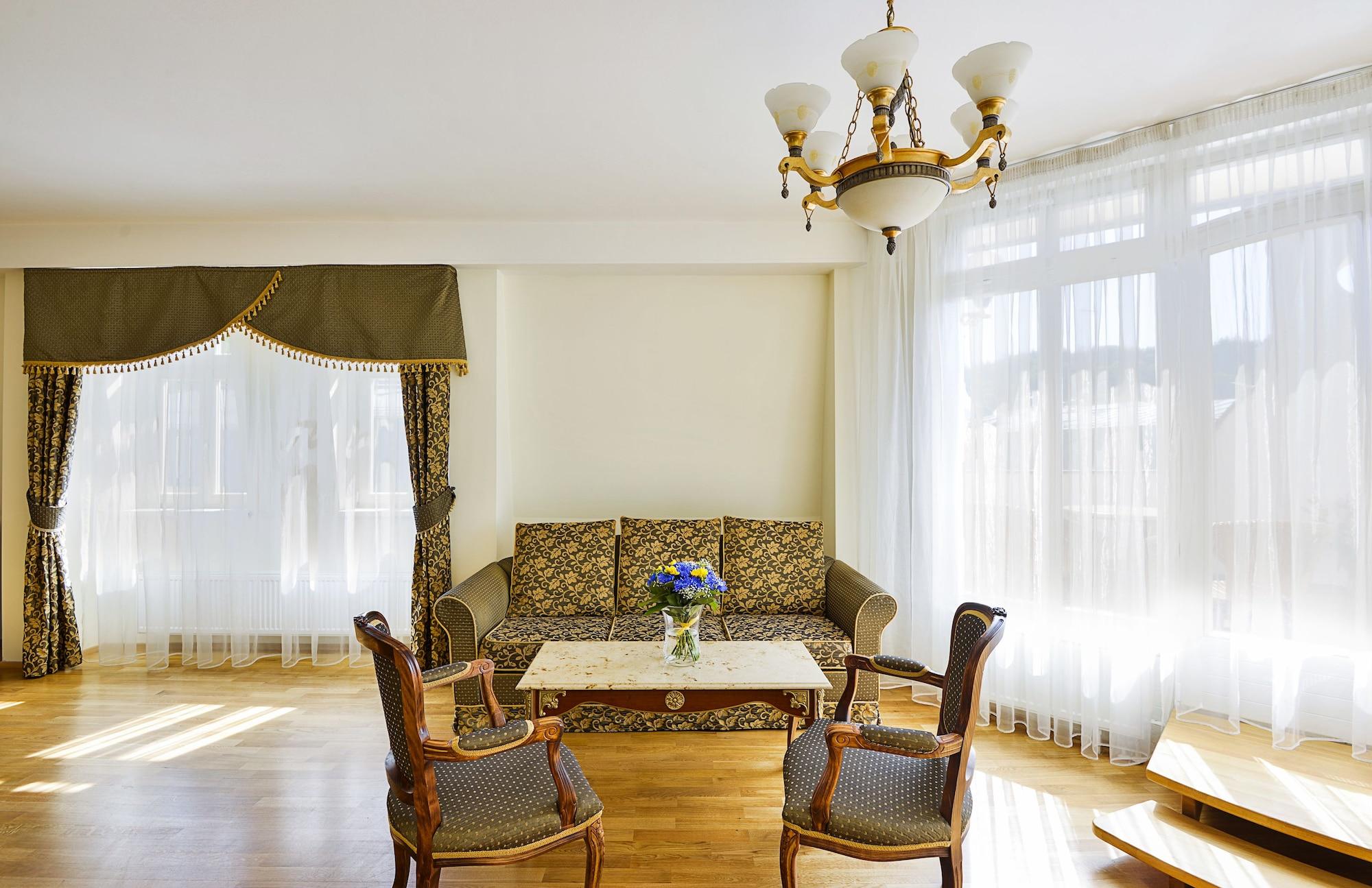 Residence Romanza Marianske Lazne Exterior photo