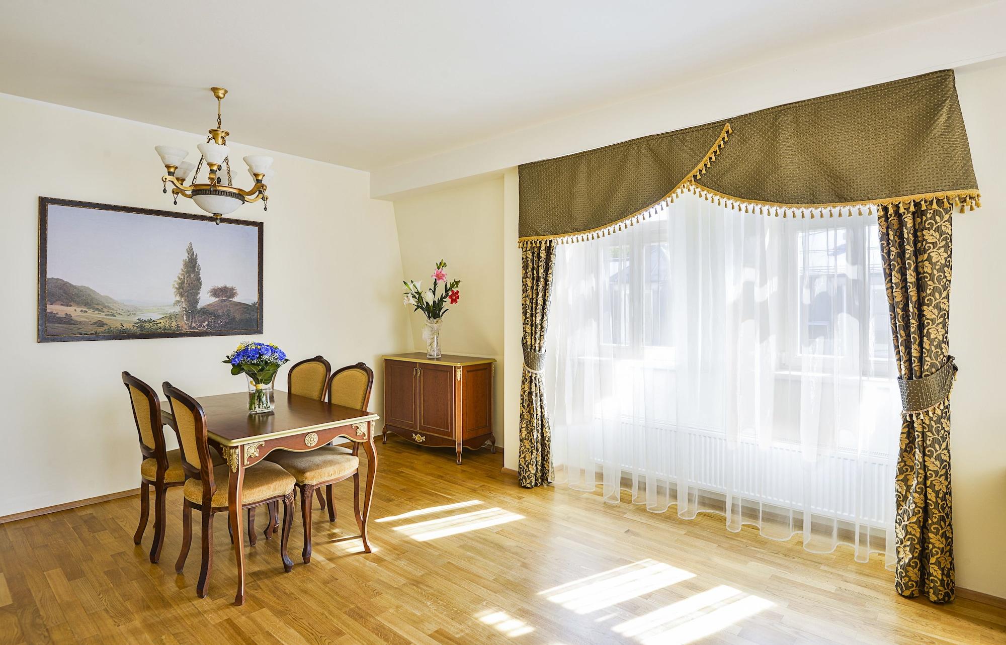 Residence Romanza Marianske Lazne Exterior photo
